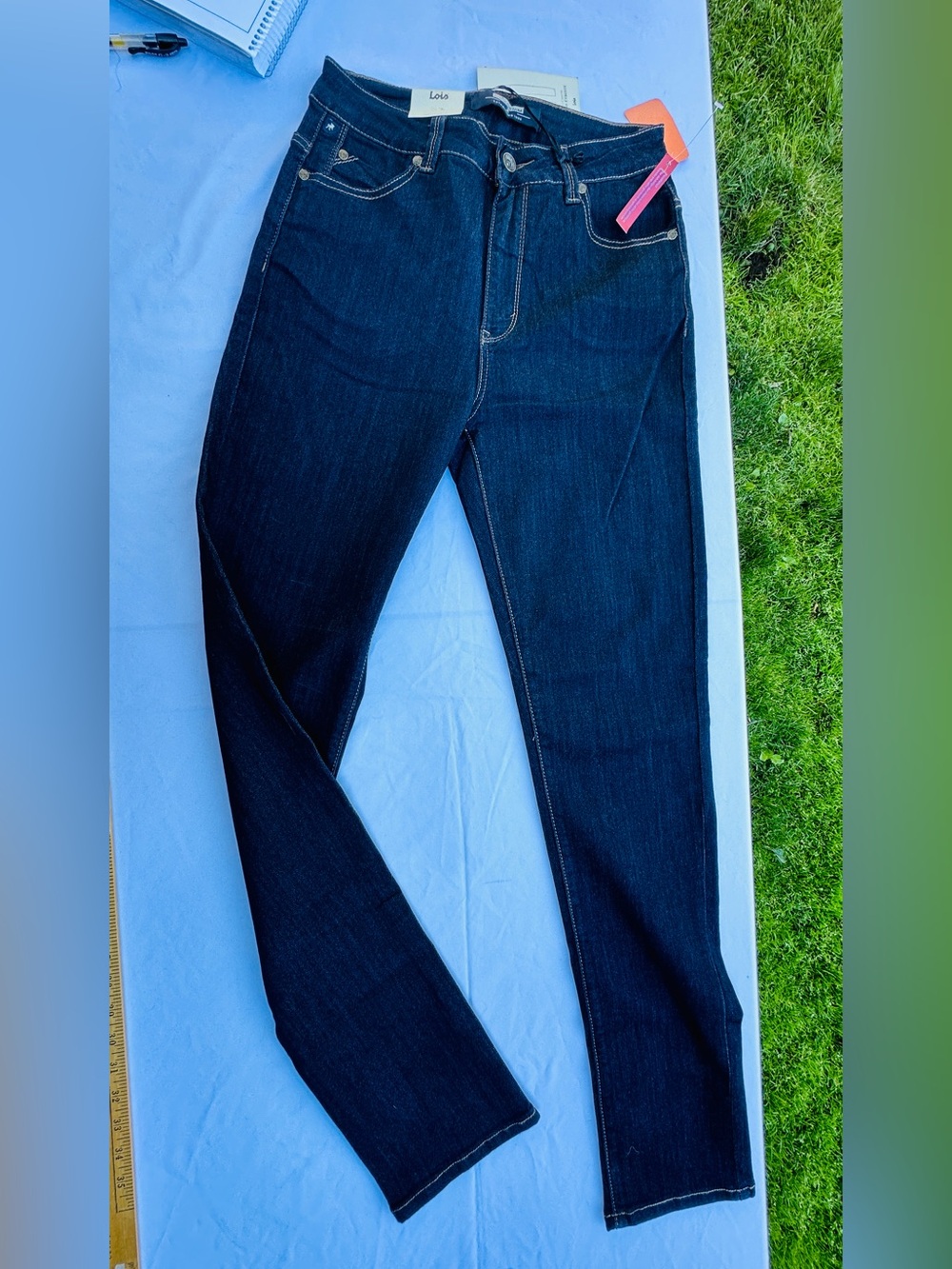 Women’s High Rise Slim Fit NWT Tina jeans by Lois Dark Blue